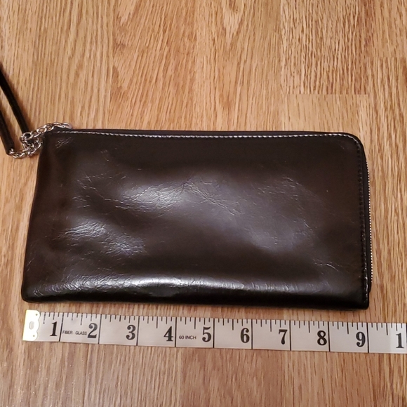 Wallet clutch with strap - Picture 2 of 13